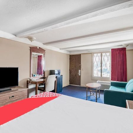 Oyo Hotel Wadsworth Oh I-76 Bagian luar foto