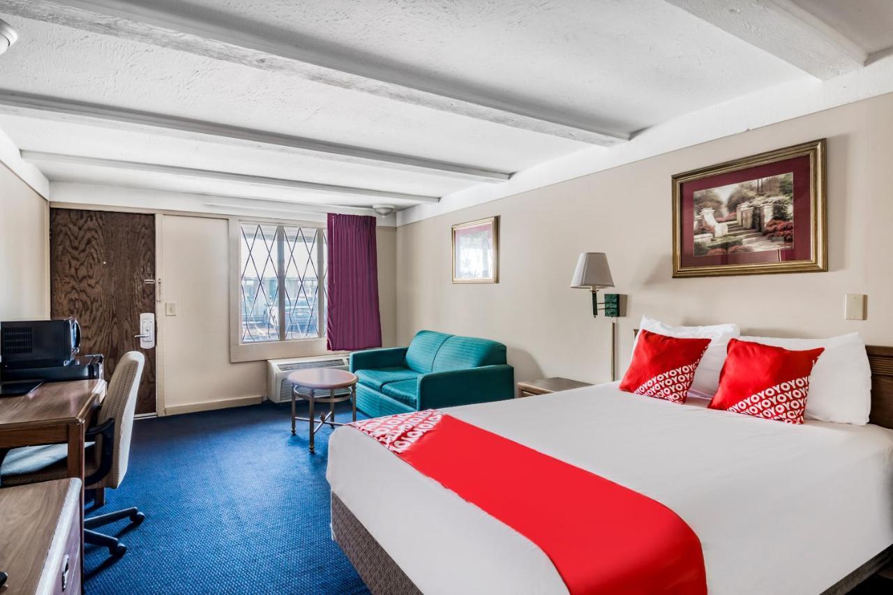 Oyo Hotel Wadsworth Oh I-76 Bagian luar foto