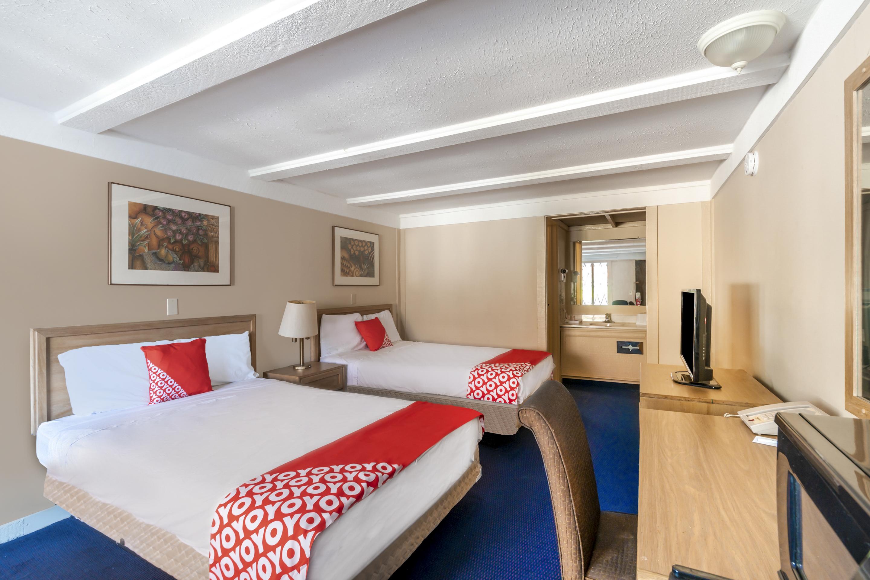 Oyo Hotel Wadsworth Oh I-76 Bagian luar foto