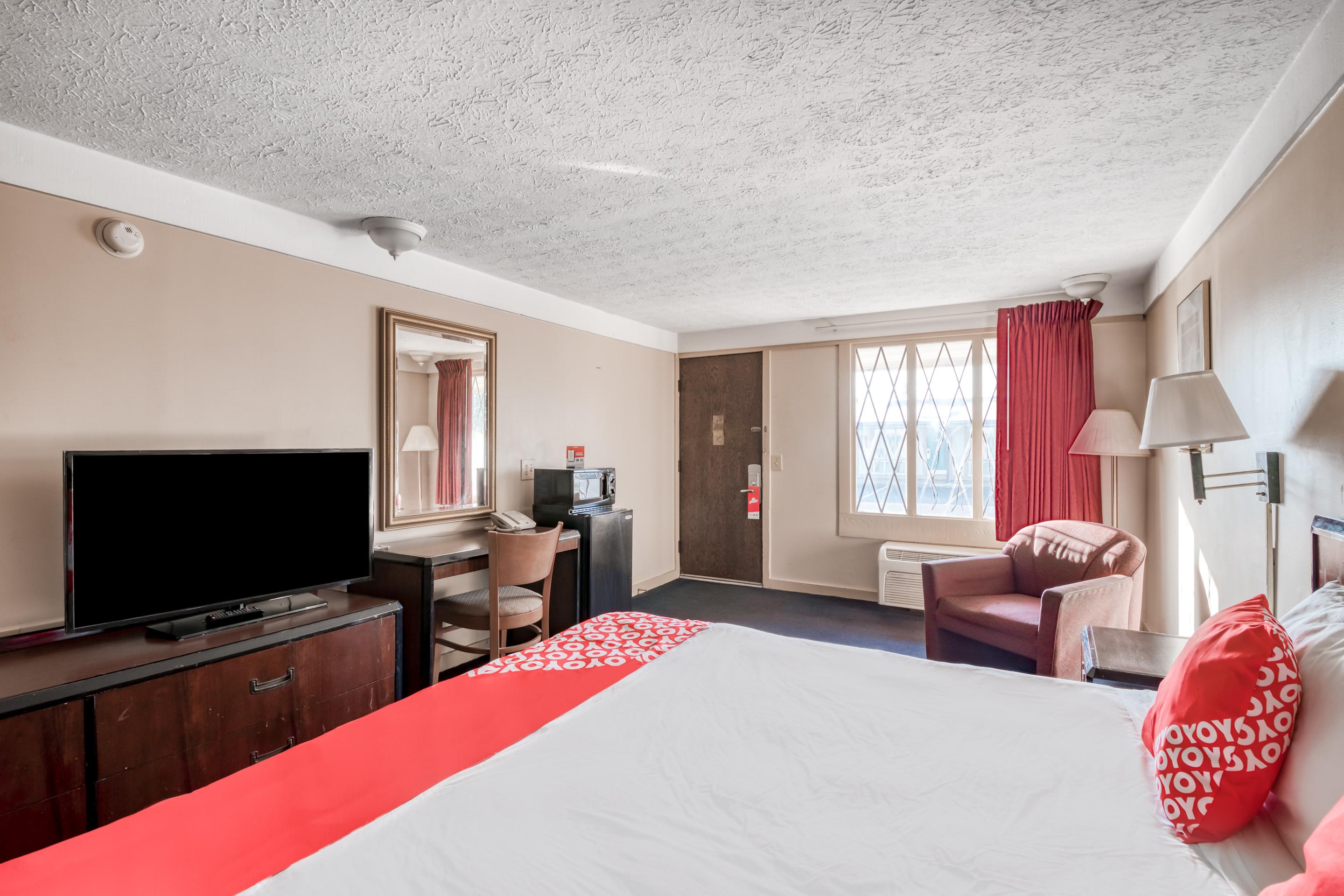 Oyo Hotel Wadsworth Oh I-76 Bagian luar foto