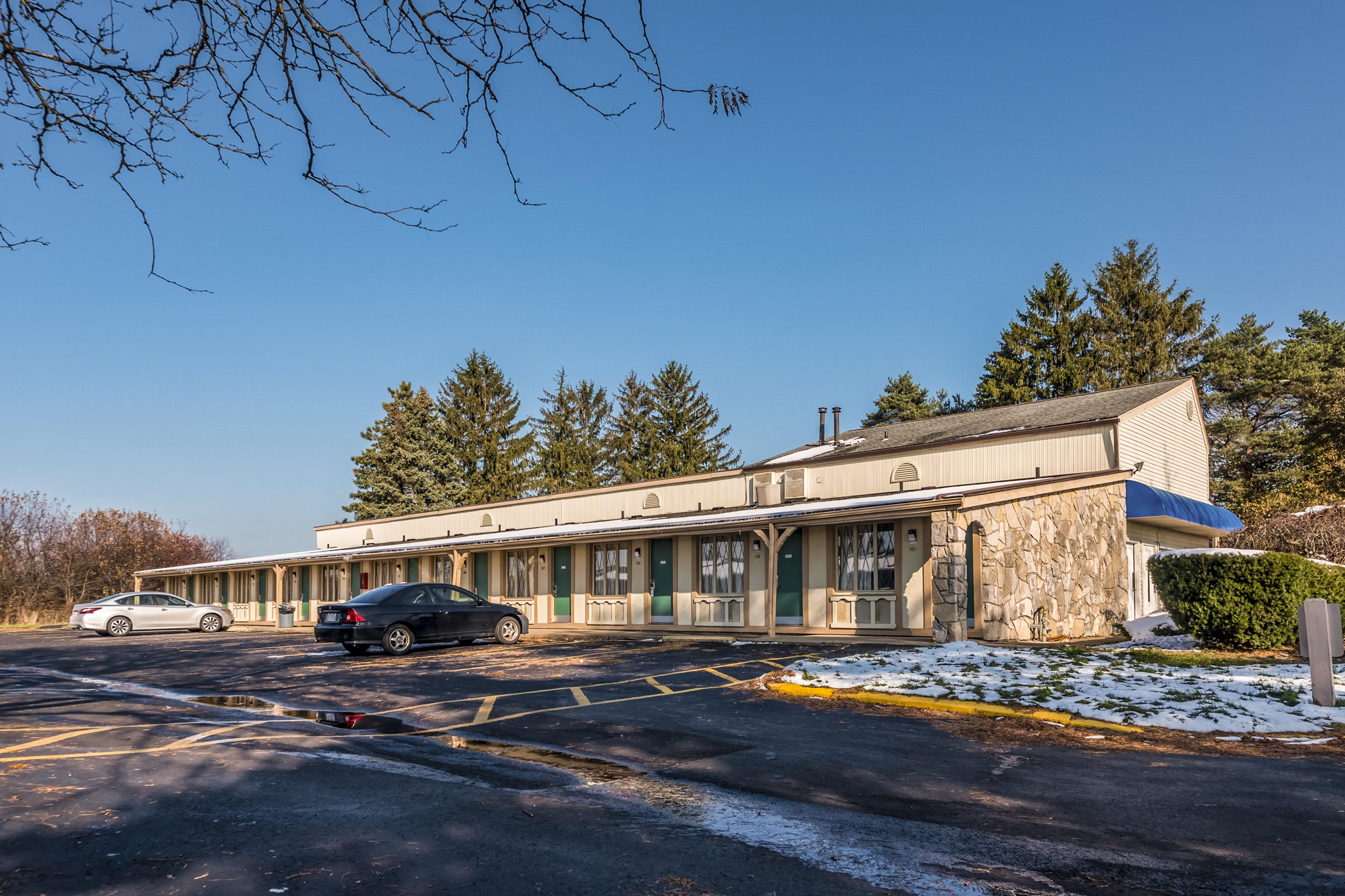 Oyo Hotel Wadsworth Oh I-76 Bagian luar foto