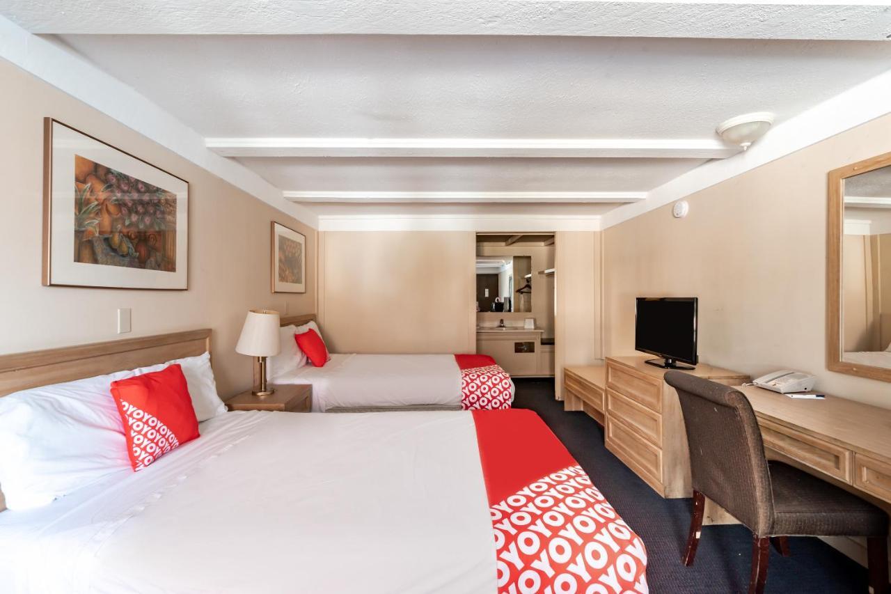 Oyo Hotel Wadsworth Oh I-76 Bagian luar foto